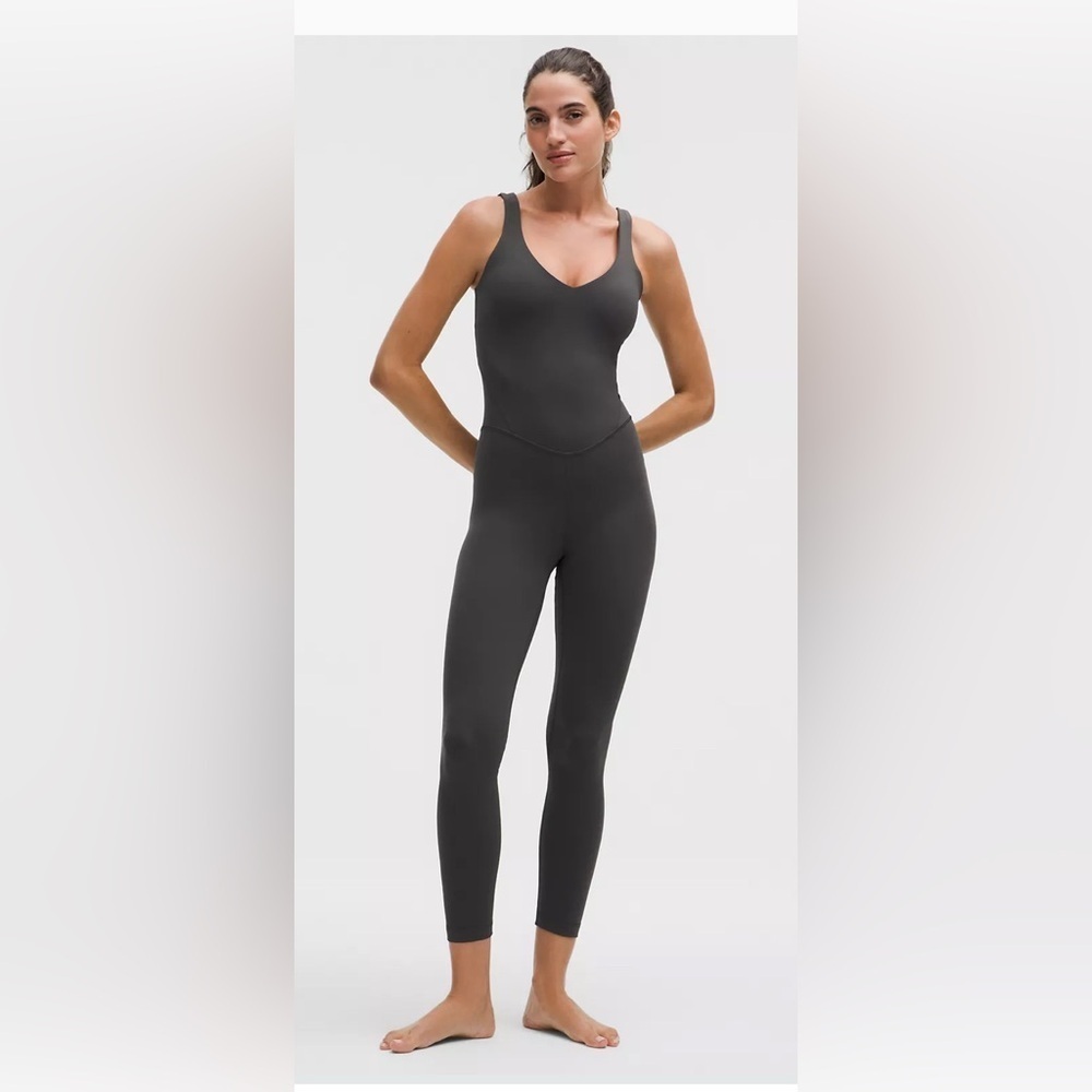 Lululemon Align Ribbed Bodysuit 25" Shine in black Size 6